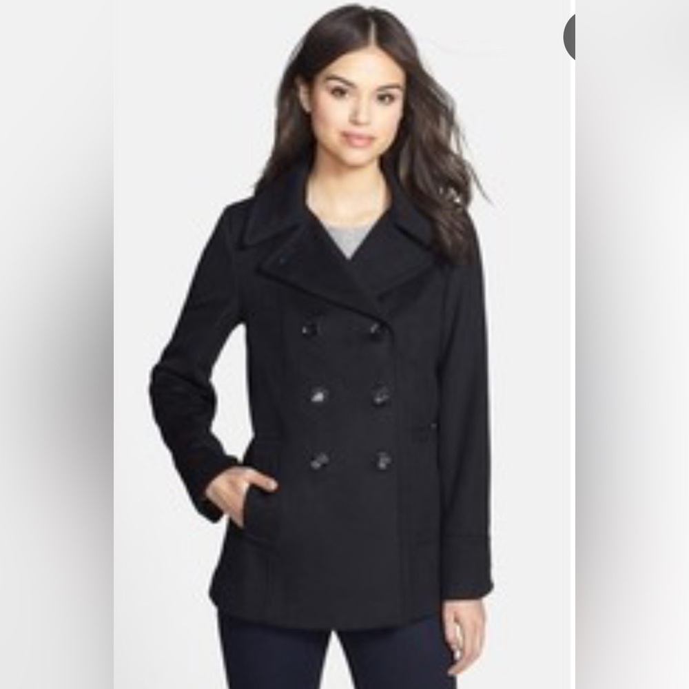 St. John's Bay Women's Elegant Black Pea Coat